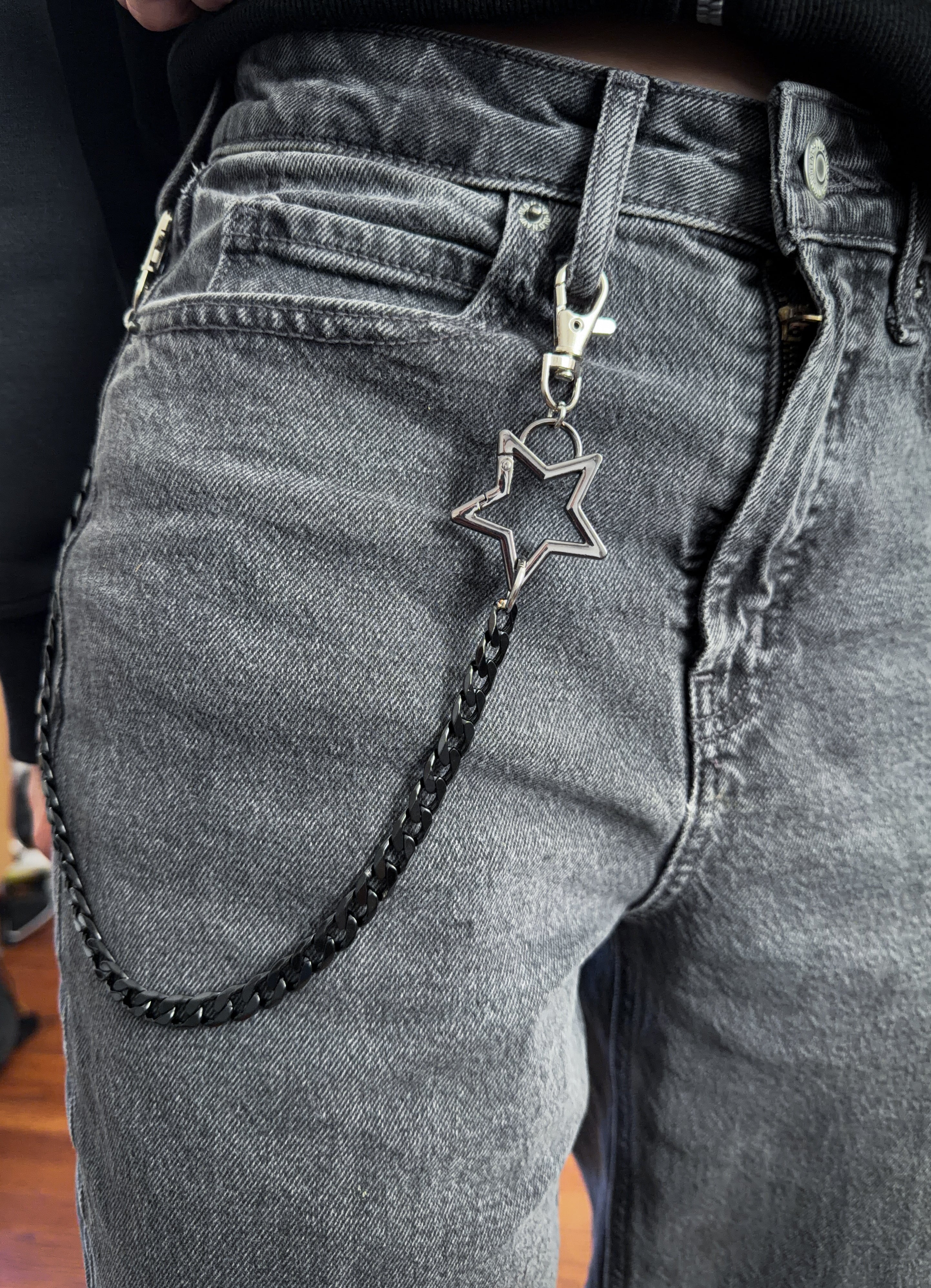 Star Carabiner Pants Chain Black
