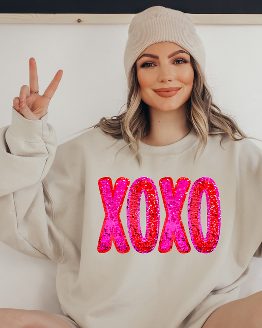 Sparkly XOXO Valentines Adult Crewneck Pullover: Small / Sandstone